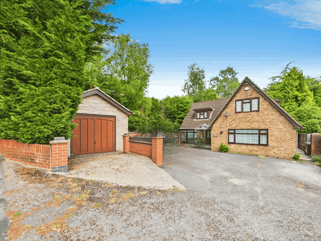 Woolston Road, Netley Abbey, Southampton