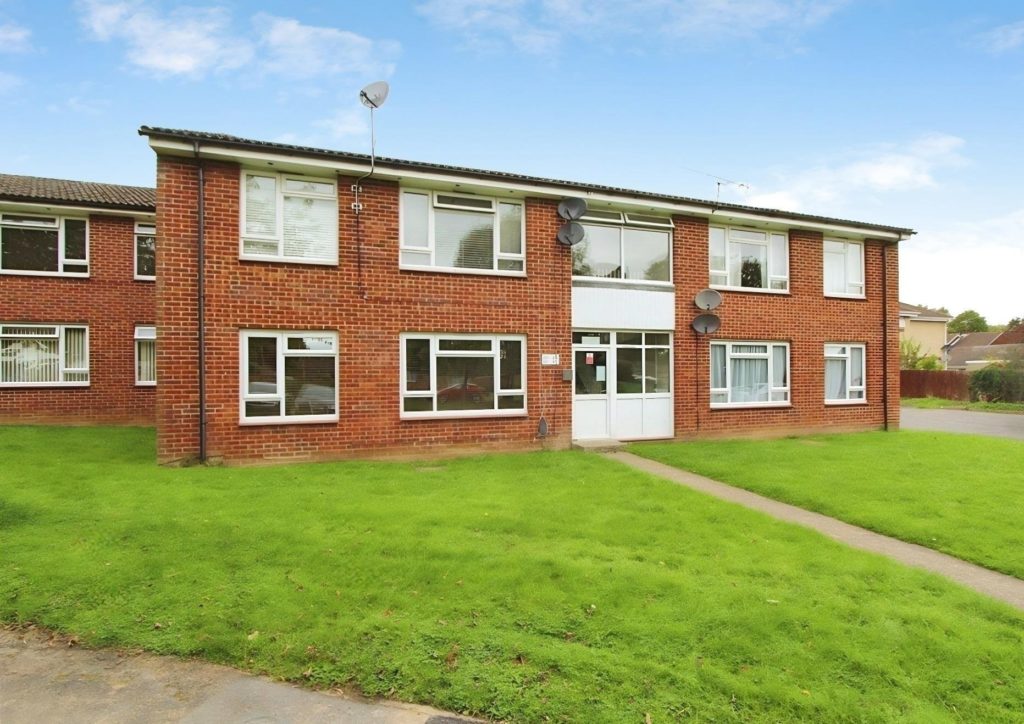 Simmons Close, Hedge End, Southampton