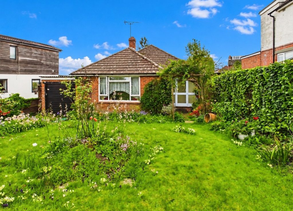 Yardley Road, Hedge End, Southampton