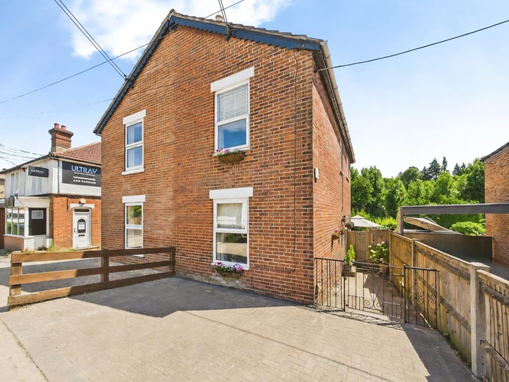Portsmouth Road, Lowford, Southampton